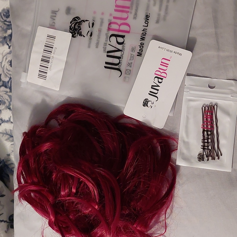 JuvaBun Messy Bun Hair Scrunchie in Burgundy